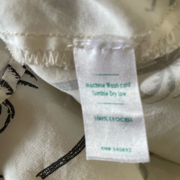 Marine Layer Camila - Picture 13 of 13